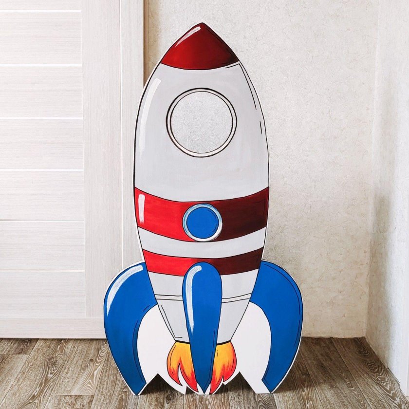 Ракета декорация