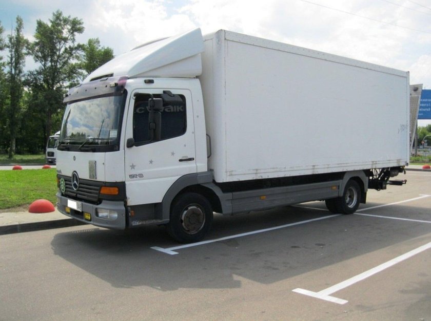 Mercedes-Benz Atego 815
