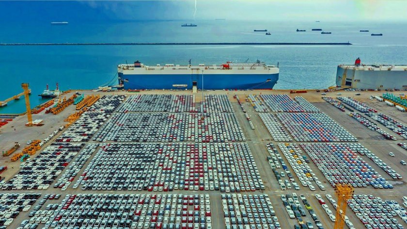 Машиновоз судно