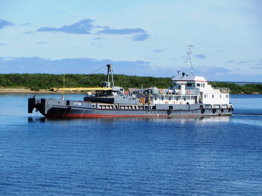 Теплоход проекта 2760