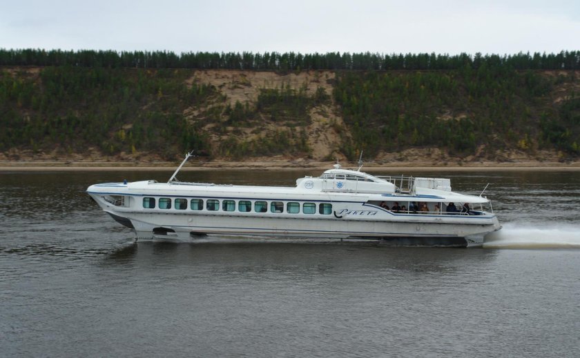 Речной теплоход ракета