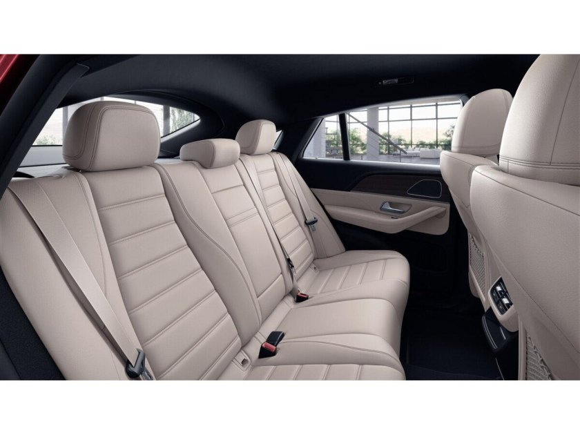 Мерседес GLE 300 D салон