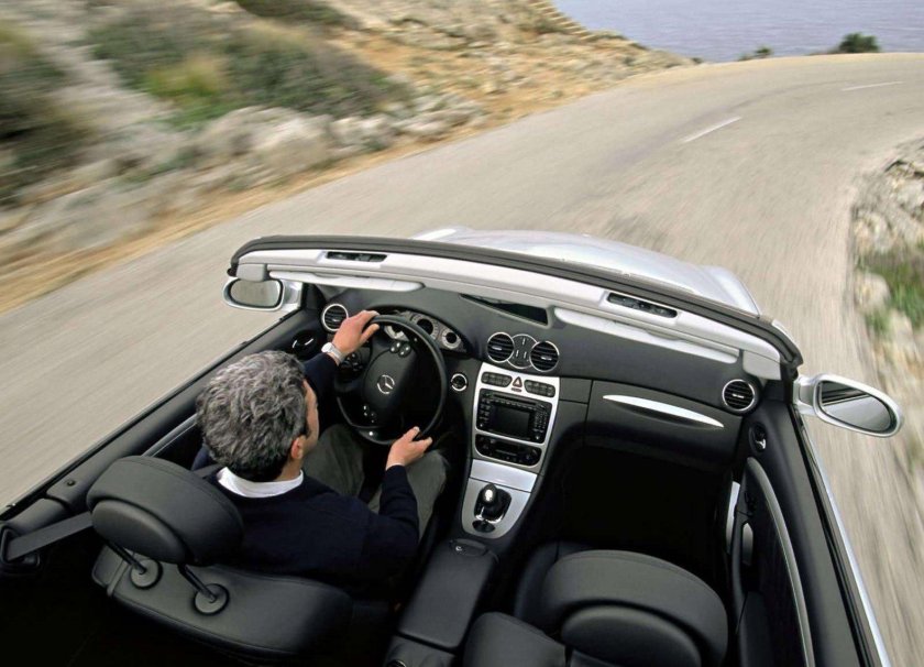 Кабриолет море