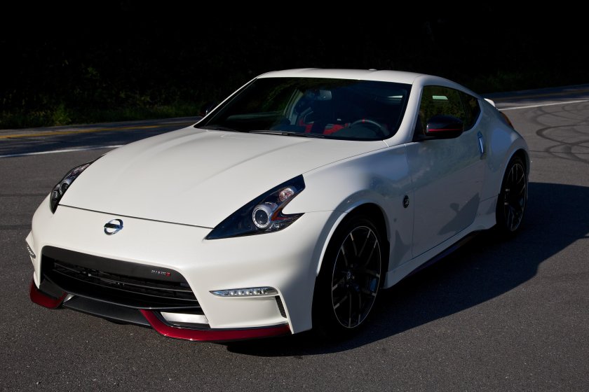 Ниссан 370z