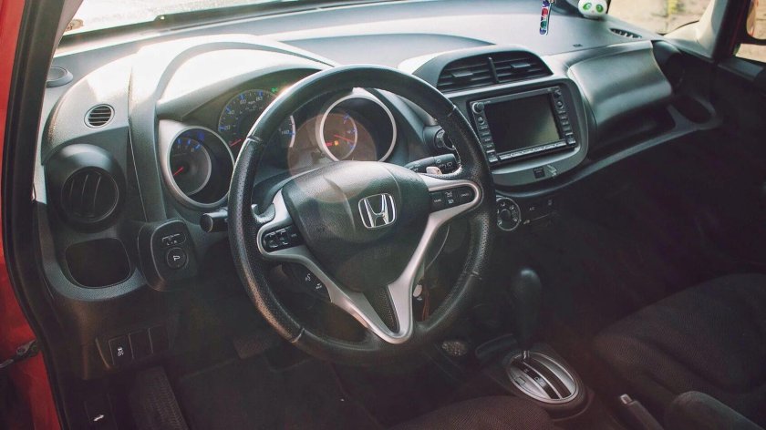 Honda Fit левый руль