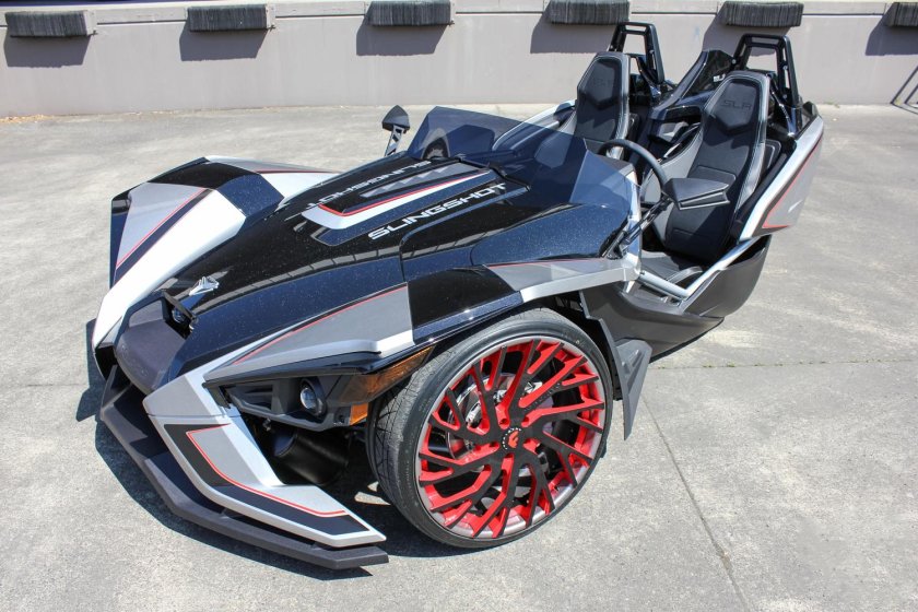 Машина Polaris Slingshot