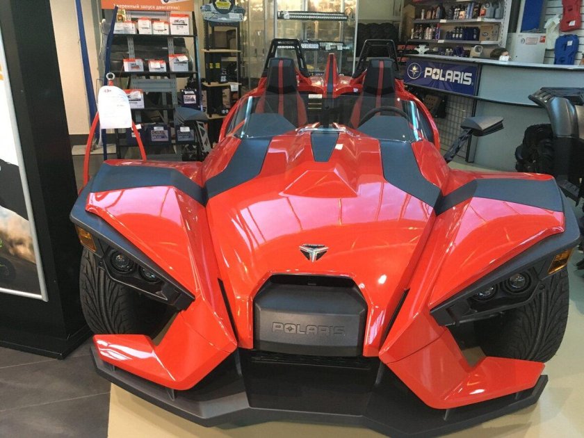 Трицикл Polaris Slingshot