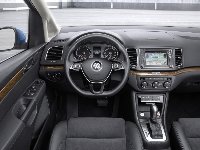 Volkswagen Sharan 2021 салон
