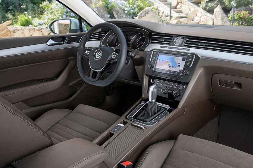 Volkswagen Passat b8 Interior