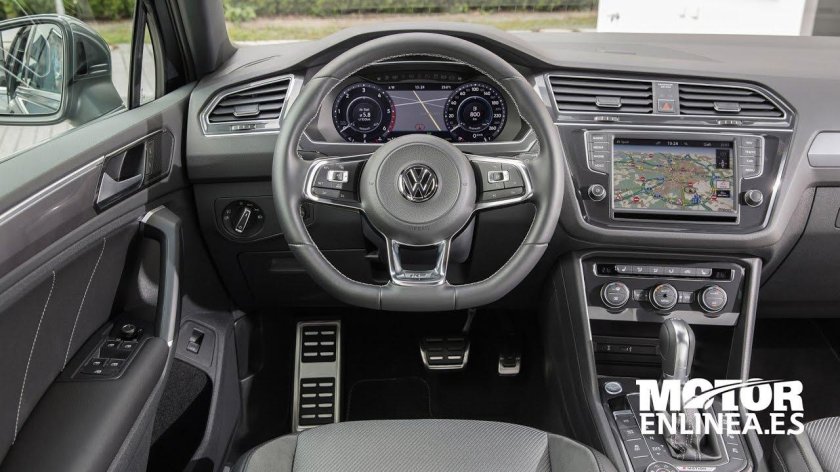 Volkswagen Tiguan 2021 салон