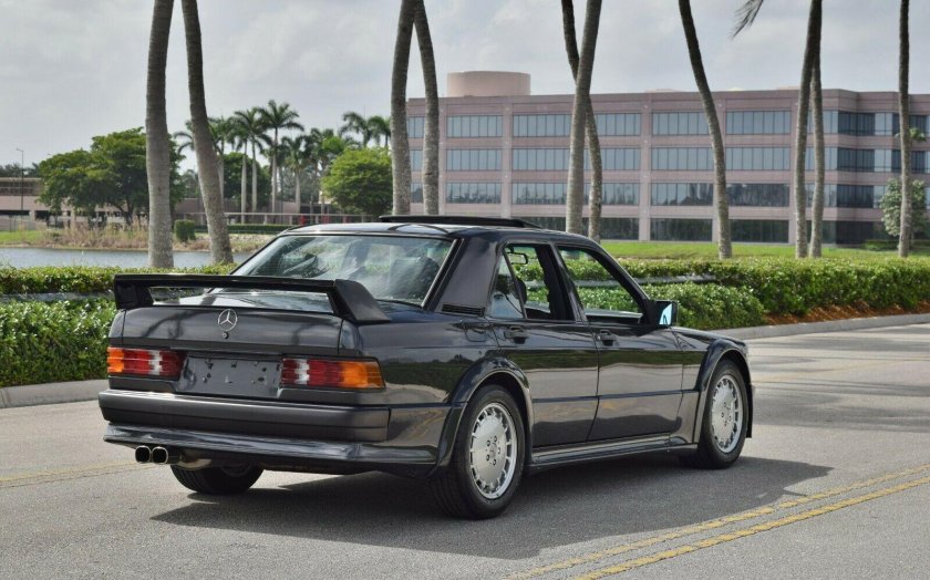 Mercedes 190 Evolution 1