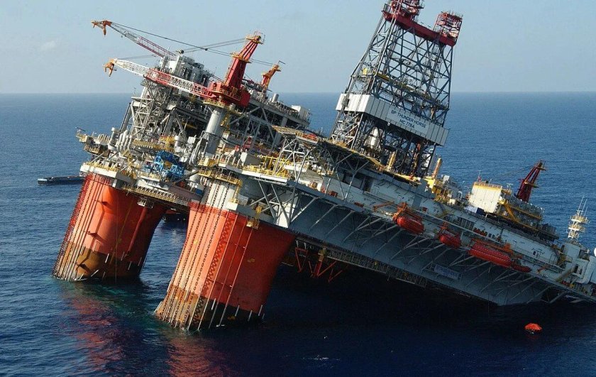 Нефтяная платформа "Дропнер" 1995