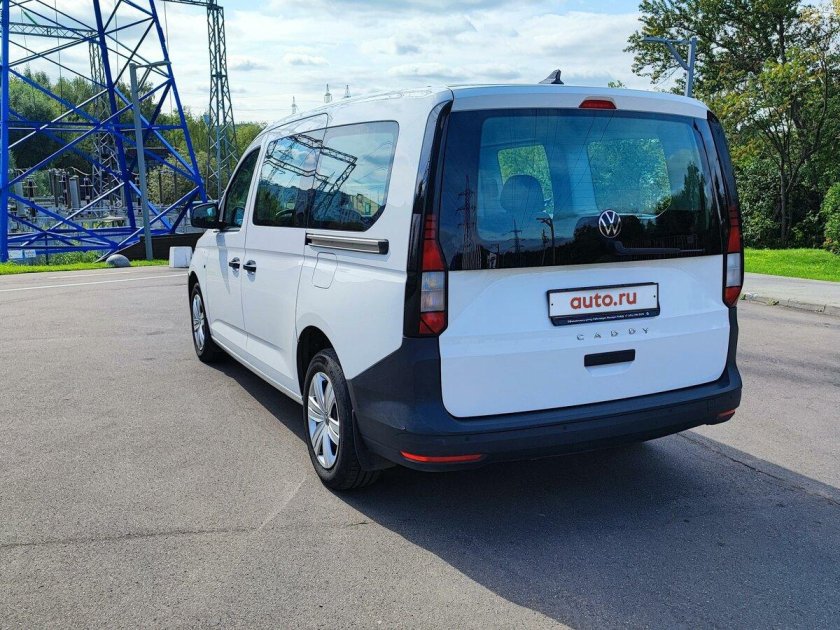 Фольксваген Кадди белый