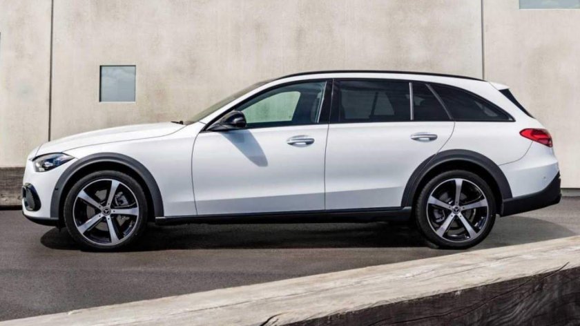 Mercedes универсал 2022