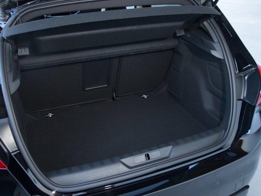 Багажник Пежо 308 хэтчбек