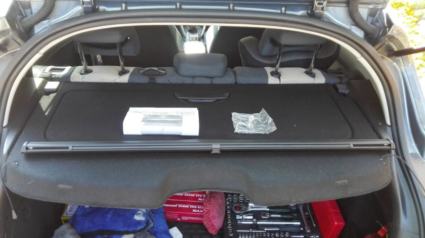 Пежо 407 SW полка багажника