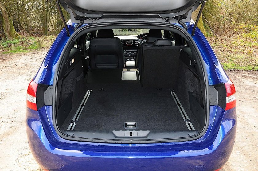 Peugeot 308 2009 багажник