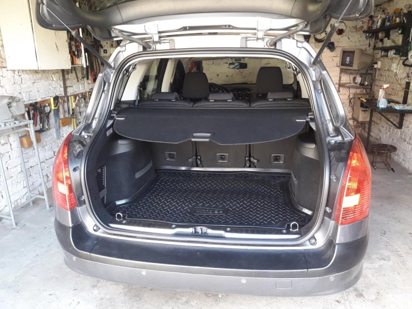 Пежо 308 св багажник