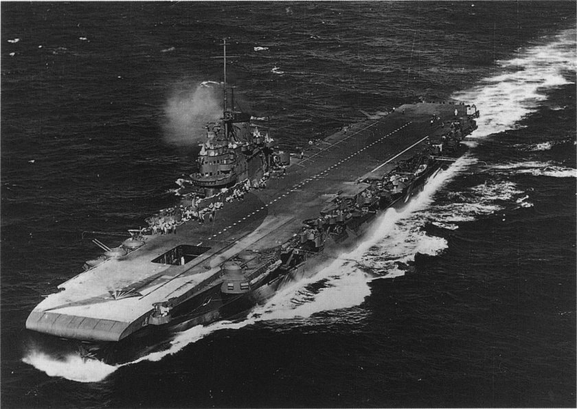 Авианосец HMS Victorious