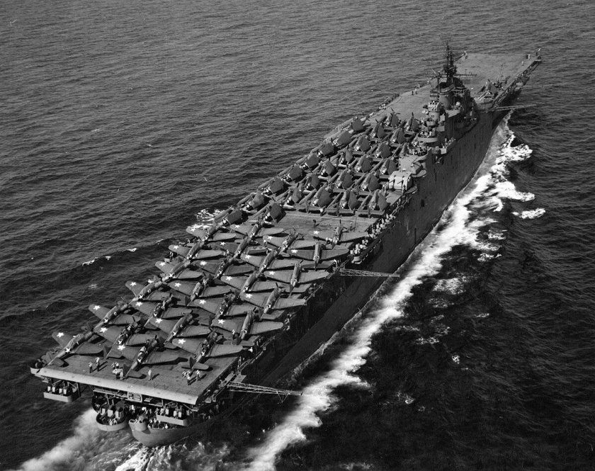 Авианосец Эссекс CV-9