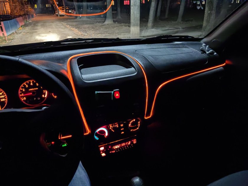 Nissan Almera n16 салон