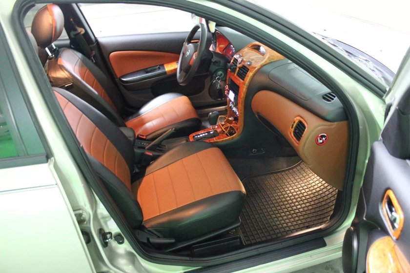 Nissan Almera Tuning салона g15