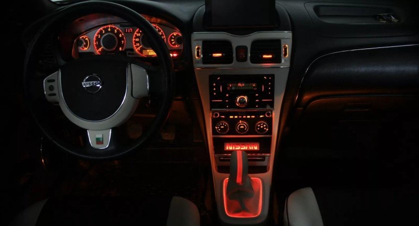 Неоновая подсветка салона Nissan Almera n16