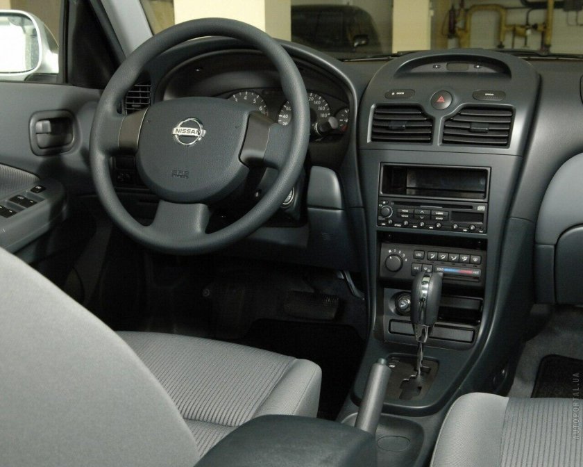 Ниссан Альмера Классик 2007 салон