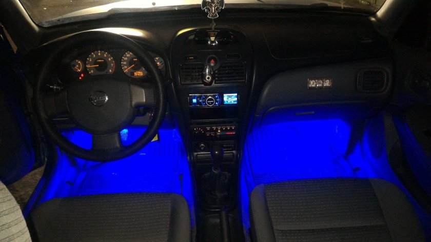 Неоновая подсветка салона Nissan Almera n16