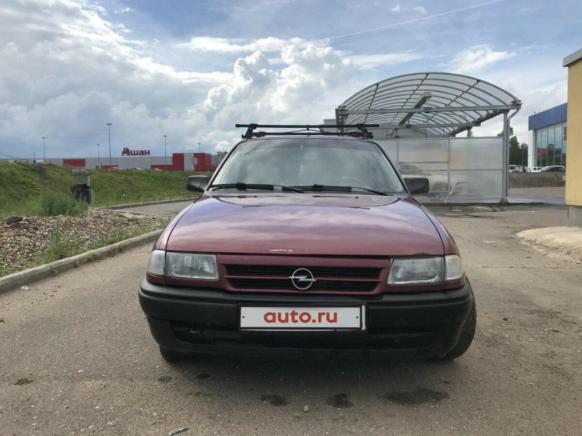 Опель Астра 1992 года