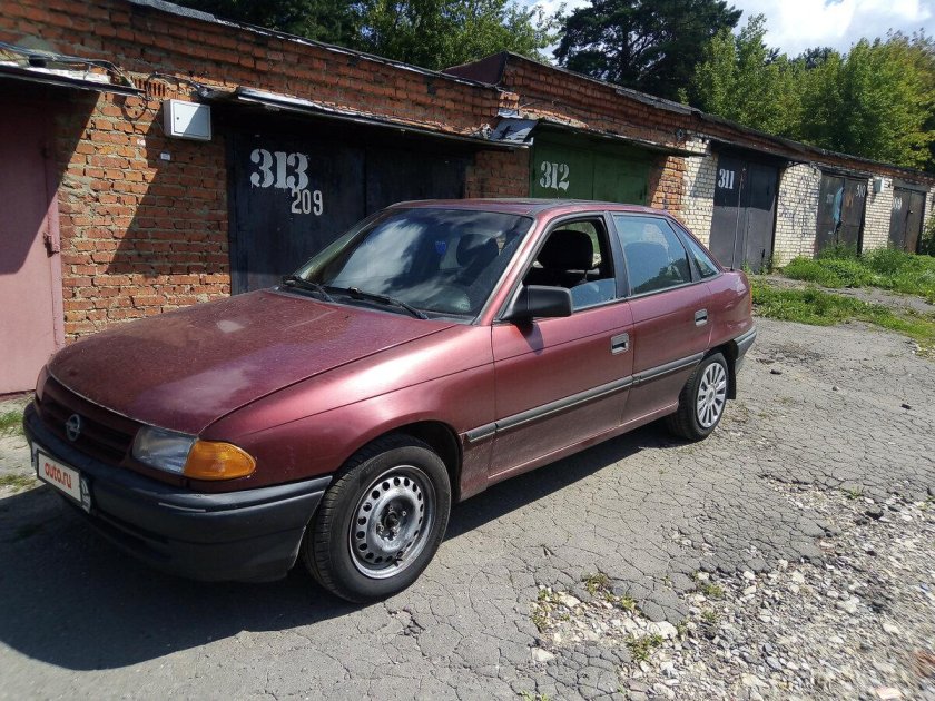 Opel Astra f седан 1992