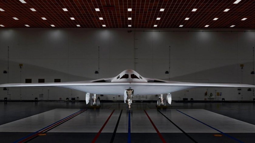 Стелс-бомбардировщик b-21 Raider