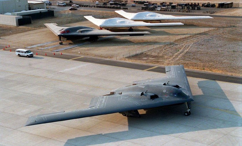 Стелс-бомбардировщик b-21 Raider