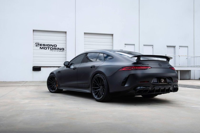 Mercedes AMG gt 63 s