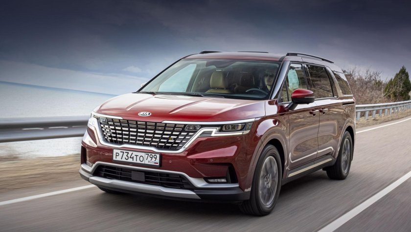 Kia минивэн Carnival 2021