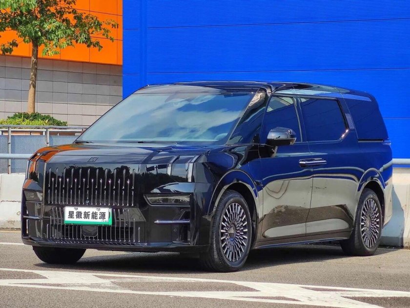 Минивэн zeekr 009