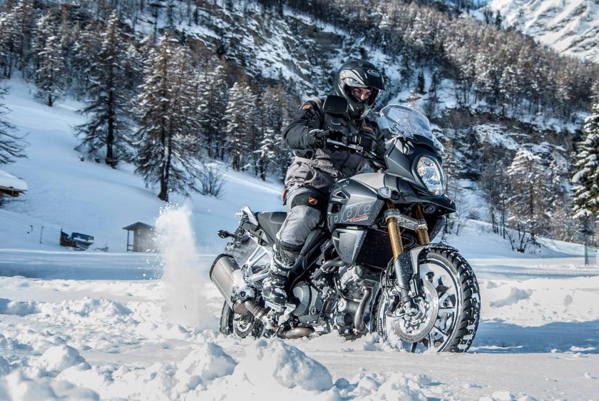 Снежный мотоцикл