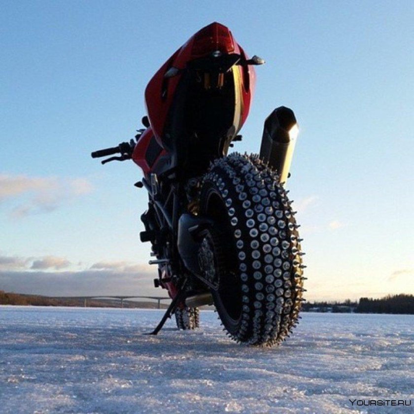 Шипованная резина на ИЖ Планета 5