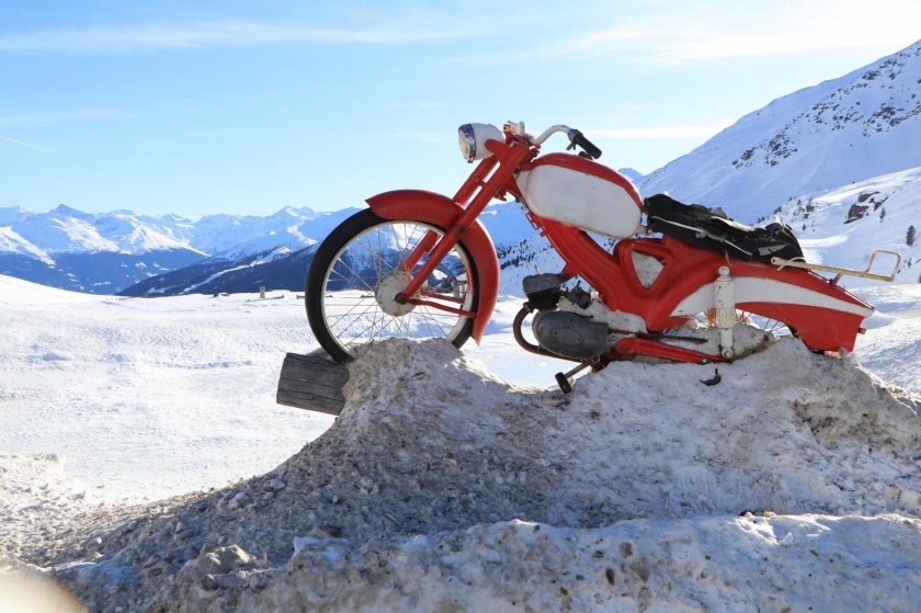 Снежный мотоцикл