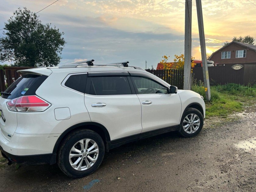 Белый Nissan x-Trail III 2.0 CVT (144 Л.С.) С пробегом