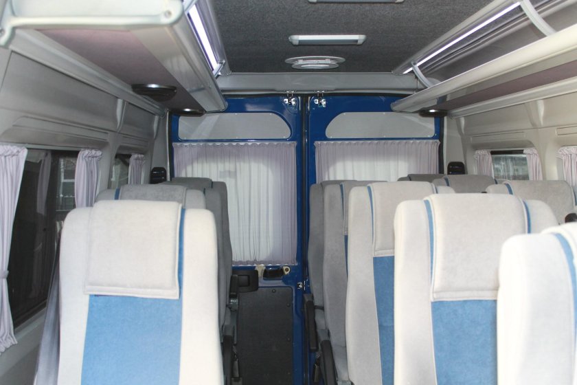 Микроавтобус Ситроен Джампер салон