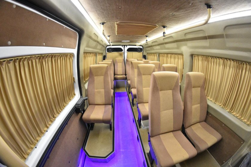 Микроавтобус Ситроен Джампер салон