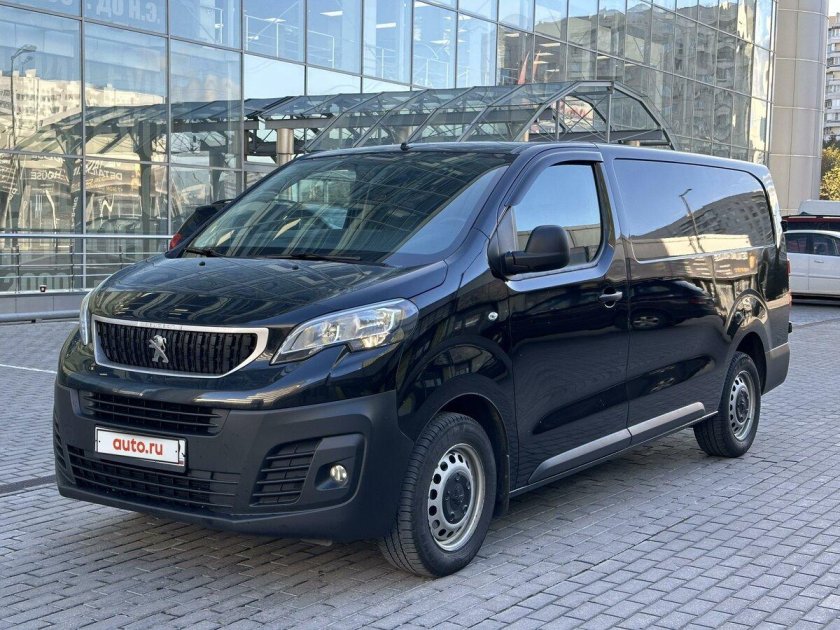 Peugeot traveller 2018