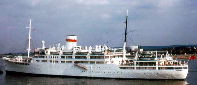 Теплоход Вячеслав Молотов