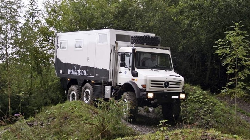 Mercedes-Benz Unimog u 4000