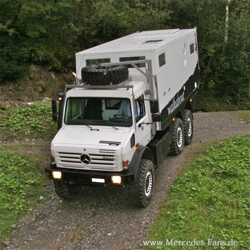 Mercedes Unimog 6x6