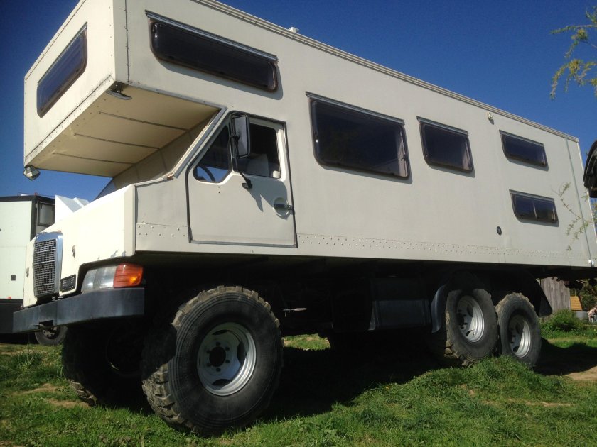 Мерседес Унимог автодом 6x6