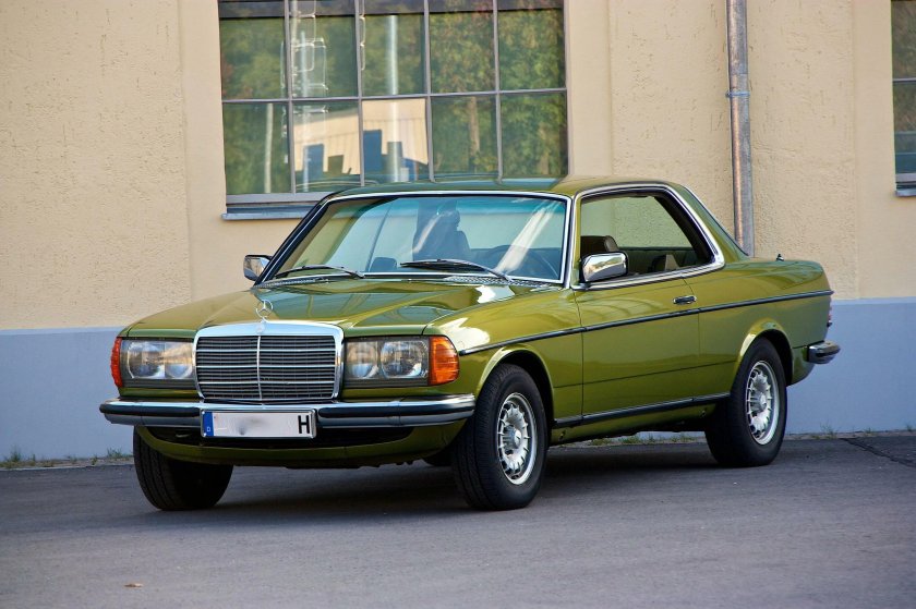 Мерседес Бенц w123