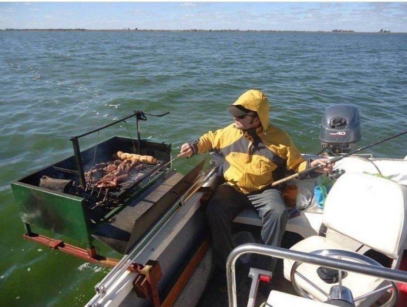 Катер для рыбалки