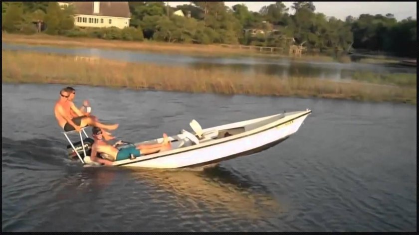 Прикольная лодка